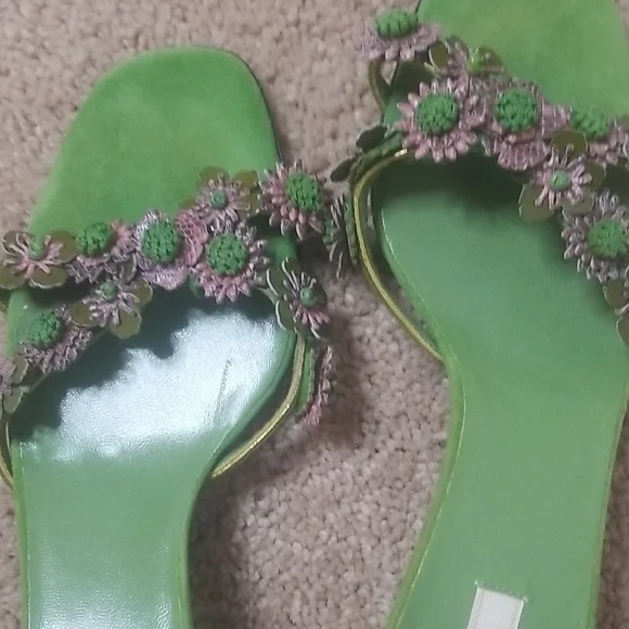 Prada Green Sandals with Metallic Chain Embellishment - Picture 7 of 16